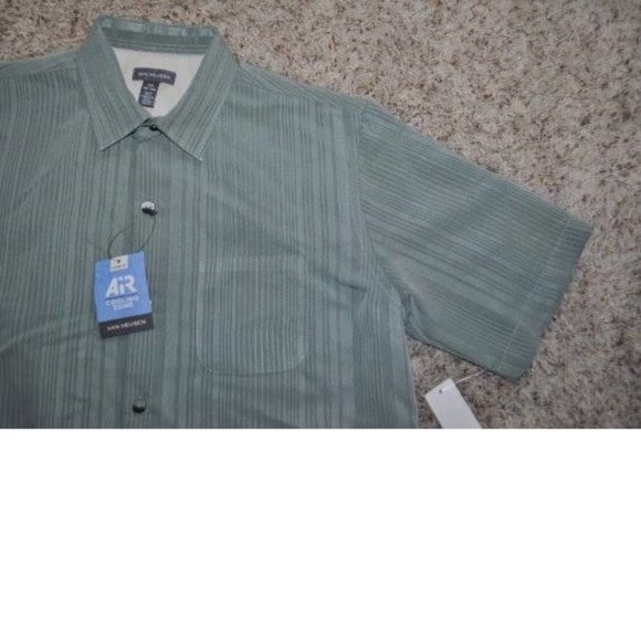 Mens Sport Shirt Van Heusen Small Green Short Sleeve Button Up Collared 1 Pkt - Picture 3 of 4